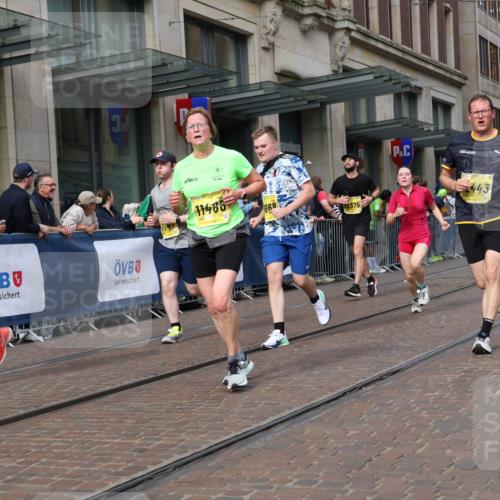 13.09.2026 - 21. swb-Marathon Bremen Strokosch-Dieckow http://msf.ph/oto/10327721 13.09.2026 11:01:37 Ziel 10257, 10409, 10444, 10500, 10617, 10803, 10817, 10924, 11115, 11150, 11268, 11369, 11412, 11413, 11436, 11479, 11486, 11668, 11747, 11859, 11985, 11986, 12016, 12095, 12145, 12360, 12379, 12412, 12466, 12506, 10181, 10251, 10332, 10497, 10560, 10647, 10648, 10678, 11075, 11150, 11305, 11324, 11459, 11467, 11550, 11551, 11666, 11788, 11796, 11798, 11813, 11969, 11970, 11985, 11986, 12047, 12062 meine-sportfotos.de
