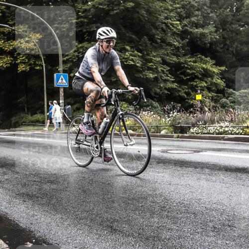 13.09.2026 - Stadtparktriathlon H.Heesch http://msf.ph/oto/10327726 13.09.2026 13:05:40 Radfahren 1198, 1265, 1276, 1377 meine-sportfotos.de