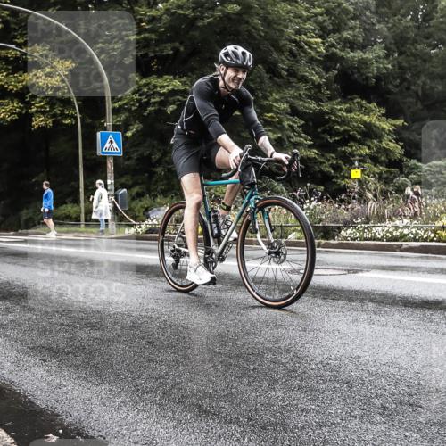 13.09.2026 - Stadtparktriathlon H.Heesch http://msf.ph/oto/10327738 13.09.2026 13:05:43 Radfahren 1198, 1265, 1276 meine-sportfotos.de