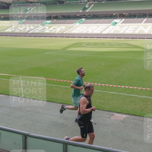 13.09.2026 - 21. swb-Marathon Bremen Michael Burmester http://msf.ph/oto/10327740 13.09.2026 12:57:42 Laufen im Stadion 141, 148, 334, 431, 511, 672, 769, 776, 789, 790, 857, 876, 909, 948, 1010, 1119, 1130, 1191, 1199, 1254, 1281, 1535, 1601, 1642, 1647, 1752, 1809, 1881, 1900, 1931, 1933, 1972, 2001, 2040, 2046, 2051, 2075, 2324, 2343, 2371, 2397, 2402, 2423, 2425, 2473, 2493, 2634, 2640, 2671, 2761, 2771, 2812, 2903, 2904, 3051, 3078, 3138, 3148, 3182, 3186, 3319, 3338, 3450, 3458, 3514, 3534, 3560, 3634, 3655, 3685, 3690, 3695, 3760, 3813, 3866, 3933, 3939, 4101, 4120, 4174, 4316 meine-sportfotos.de