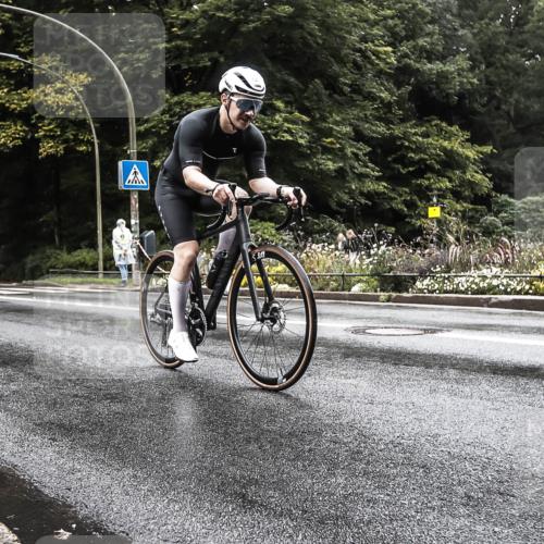 13.09.2026 - Stadtparktriathlon H.Heesch http://msf.ph/oto/10327746 13.09.2026 13:05:49 Radfahren 1407, 1420 meine-sportfotos.de