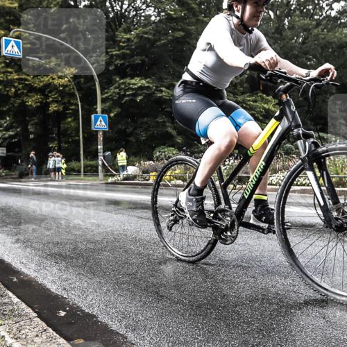 13.09.2026 - Stadtparktriathlon H.Heesch http://msf.ph/oto/10327754 13.09.2026 11:55:02 Radfahren 733, 754, 891, 1017 meine-sportfotos.de