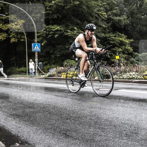 13.09.2026 - Stadtparktriathlon H.Heesch http://msf.ph/oto/10327761 13.09.2026 13:06:04 Radfahren 1283, 1295 meine-sportfotos.de
