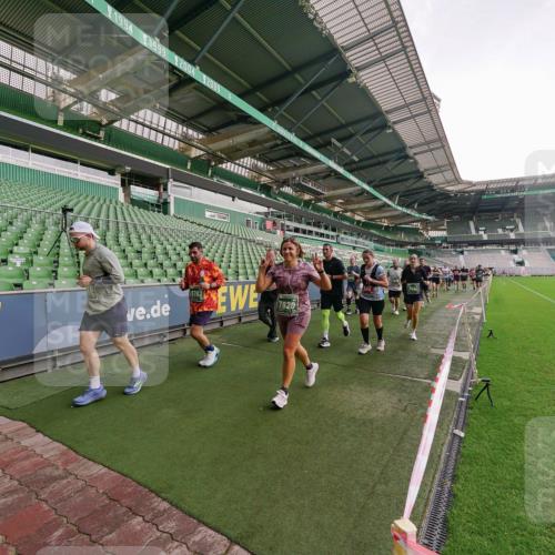 13.09.2026 - 21. swb-Marathon Bremen Michael Burmester http://msf.ph/oto/10327783 13.09.2026 13:33:09 Laufen im Stadion 155, 344, 350, 386, 428, 490, 594, 617, 690, 765, 786, 787, 1001, 1051, 1098, 1133, 1292, 1326, 1377, 1427, 1557, 1591, 1592, 1661, 1760, 1801, 1869, 1897, 1923, 1996, 2077, 2132, 2226, 2230, 2231, 2253, 2270, 2274, 2320, 2344, 2374, 2399, 2400, 2456, 2479, 2514, 2515, 2523, 2539, 2543, 2556, 2616, 2630, 2641, 2649, 2718, 2757, 2769, 2787, 2848, 2945, 2982, 3014, 3350, 3379, 3443, 3503, 3572, 3577, 3601, 3614, 3644, 3746, 3797, 3875, 3901, 3911, 3952, 4001 meine-sportfotos.de