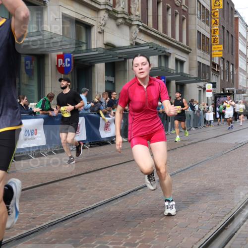 13.09.2026 - 21. swb-Marathon Bremen Strokosch-Dieckow http://msf.ph/oto/10327793 13.09.2026 11:01:38 Ziel 10257, 10409, 10444, 10473, 10500, 10617, 10803, 10817, 10924, 11115, 11268, 11369, 11412, 11413, 11436, 11479, 11486, 11668, 11747, 11859, 12016, 12095, 12145, 12360, 12379, 12412, 12466, 12506, 10181, 10251, 10332, 10497, 10560, 10647, 10648, 10678, 11075, 11150, 11305, 11324, 11459, 11467, 11550, 11551, 11666, 11668, 11747, 11788, 11796, 11798, 11969, 11970, 11985, 11986, 12047, 12062 meine-sportfotos.de