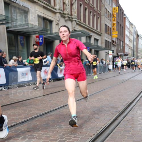 13.09.2026 - 21. swb-Marathon Bremen Strokosch-Dieckow http://msf.ph/oto/10327808 13.09.2026 11:01:38 Ziel 10257, 10409, 10444, 10473, 10500, 10617, 10803, 10817, 10924, 11115, 11268, 11369, 11412, 11413, 11436, 11479, 11486, 11668, 11747, 11859, 12016, 12095, 12145, 12360, 12379, 12412, 12466, 12506, 10181, 10251, 10332, 10497, 10560, 10647, 10648, 10678, 11075, 11150, 11305, 11324, 11459, 11467, 11550, 11551, 11666, 11668, 11747, 11788, 11796, 11798, 11969, 11970, 11985, 11986, 12047, 12062 meine-sportfotos.de