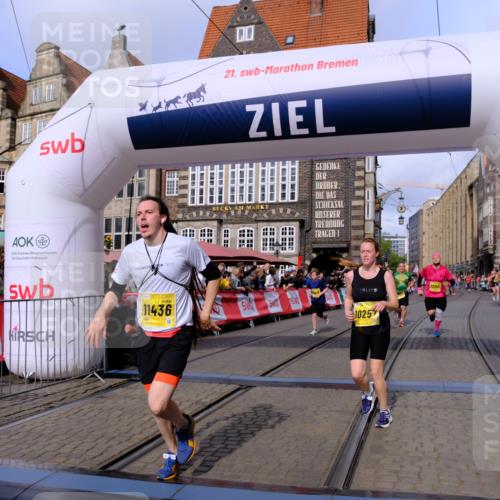 13.09.2026 - 21. swb-Marathon Bremen Tim E. http://msf.ph/oto/10327829 13.09.2026 11:02:15 Ziel 10257, 10409, 10444, 10500, 10617, 10803, 10817, 10924, 11115, 11268, 11369, 11412, 11413, 11436, 11859, 12016, 12095, 12145, 12360, 12379, 12412, 12466, 12506 meine-sportfotos.de