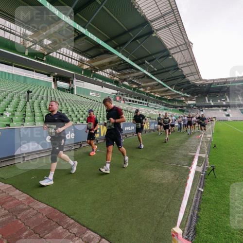 13.09.2026 - 21. swb-Marathon Bremen Michael Burmester http://msf.ph/oto/10327832 13.09.2026 13:33:13 Laufen im Stadion 155, 344, 350, 386, 428, 490, 594, 617, 690, 765, 786, 787, 1001, 1048, 1051, 1098, 1133, 1292, 1326, 1377, 1427, 1557, 1591, 1592, 1661, 1760, 1801, 1827, 1897, 1923, 1996, 2077, 2132, 2226, 2230, 2231, 2253, 2270, 2274, 2320, 2344, 2374, 2399, 2400, 2456, 2479, 2514, 2515, 2523, 2539, 2543, 2556, 2616, 2630, 2641, 2649, 2718, 2757, 2769, 2787, 2848, 2945, 2982, 3014, 3350, 3379, 3443, 3503, 3572, 3577, 3601, 3614, 3644, 3746, 3797, 3875, 3901, 3911, 3952, 4001 meine-sportfotos.de