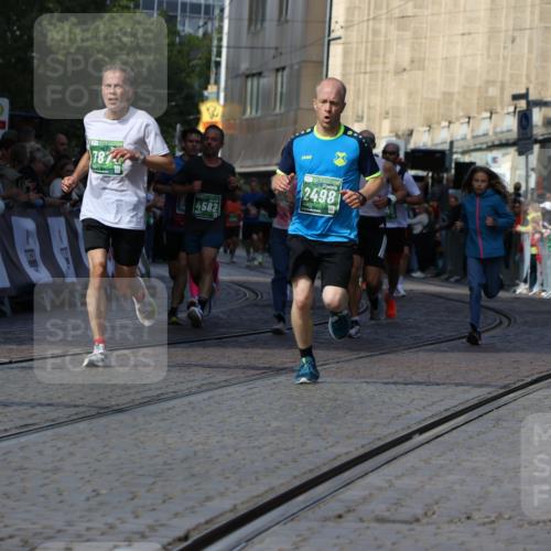13.09.2026 - 21. swb-Marathon Bremen Strokosch-Dieckow http://msf.ph/oto/10327836 13.09.2026 13:13:03 Ziel 1513, 2350, 2362, 3054, 3988, 4605, 4879, 5416, 6796, 8029, 9775, 9803, 13106, 280, 313, 621, 987, 1207, 2498, 2962, 3566, 3625, 4582, 5345, 5769, 6038, 6394, 7874, 8197, 8291, 8464, 9092 meine-sportfotos.de