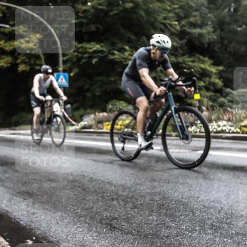 13.09.2026 - Stadtparktriathlon H.Heesch http://msf.ph/oto/10327856 13.09.2026 13:06:54 Radfahren 1270, 1277, 1281, 1327, 1353, 1391, 1406 meine-sportfotos.de