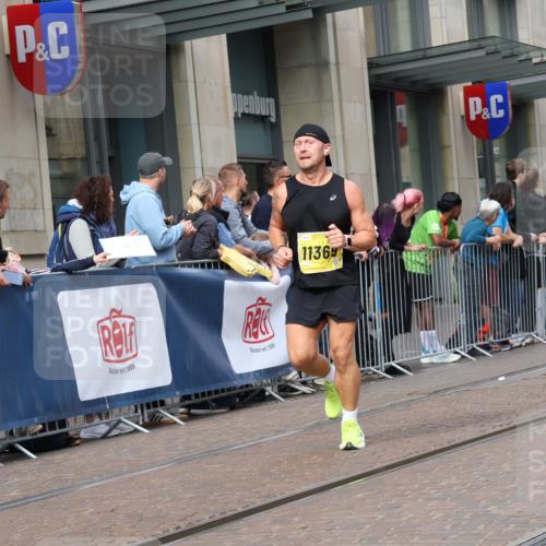 13.09.2026 - 21. swb-Marathon Bremen Strokosch-Dieckow http://msf.ph/oto/10327857 13.09.2026 11:01:40 Ziel 10257, 10409, 10444, 10473, 10500, 10617, 10803, 10817, 10924, 11115, 11268, 11369, 11412, 11413, 11436, 11479, 11486, 11811, 11859, 12016, 12095, 12145, 12360, 12379, 12412, 12437, 12466, 12506, 10181, 10251, 10332, 10497, 10560, 10647, 10648, 10678, 11075, 11150, 11305, 11324, 11459, 11467, 11486, 11550, 11551, 11666, 11668, 11747, 11788, 11796, 11798, 11969, 11970, 11985, 11986, 12047, 12062 meine-sportfotos.de