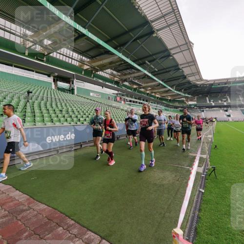 13.09.2026 - 21. swb-Marathon Bremen Michael Burmester http://msf.ph/oto/10327861 13.09.2026 13:33:17 Laufen im Stadion 155, 344, 350, 386, 428, 490, 594, 617, 690, 765, 786, 787, 1001, 1048, 1051, 1098, 1133, 1292, 1326, 1377, 1427, 1444, 1557, 1591, 1592, 1661, 1760, 1801, 1827, 1897, 1923, 1996, 2077, 2132, 2226, 2230, 2231, 2253, 2270, 2274, 2320, 2374, 2399, 2400, 2456, 2479, 2511, 2514, 2515, 2523, 2539, 2543, 2556, 2616, 2630, 2641, 2649, 2718, 2735, 2757, 2769, 2787, 2848, 2982, 3014, 3350, 3443, 3503, 3572, 3577, 3601, 3614, 3746, 3797, 3875, 3901, 3911, 3952, 4001 meine-sportfotos.de