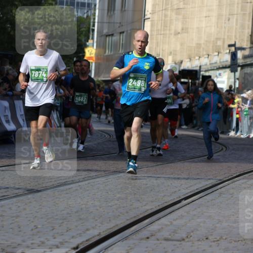 13.09.2026 - 21. swb-Marathon Bremen Strokosch-Dieckow http://msf.ph/oto/10327862 13.09.2026 13:13:03 Ziel 1513, 2350, 2362, 3054, 3988, 4605, 4879, 5416, 6796, 8029, 9775, 9803, 13106, 280, 313, 621, 987, 1207, 2498, 2962, 3566, 3625, 4582, 5345, 5769, 6038, 6394, 7874, 8197, 8291, 8464, 9092 meine-sportfotos.de