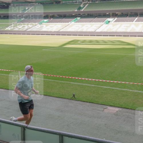 13.09.2026 - 21. swb-Marathon Bremen Michael Burmester http://msf.ph/oto/10327865 13.09.2026 12:57:53 Laufen im Stadion 141, 148, 334, 431, 511, 672, 769, 776, 789, 790, 857, 909, 1010, 1119, 1130, 1191, 1199, 1254, 1281, 1535, 1601, 1642, 1647, 1752, 1809, 1881, 1900, 1931, 1933, 1972, 2046, 2051, 2075, 2324, 2343, 2371, 2397, 2402, 2423, 2425, 2473, 2493, 2634, 2640, 2671, 2761, 2771, 2807, 2903, 2904, 3051, 3078, 3138, 3148, 3182, 3186, 3319, 3338, 3450, 3458, 3514, 3534, 3560, 3634, 3655, 3685, 3690, 3695, 3760, 3813, 3866, 3933, 3939, 4101, 4120, 4174, 4316, 205 meine-sportfotos.de