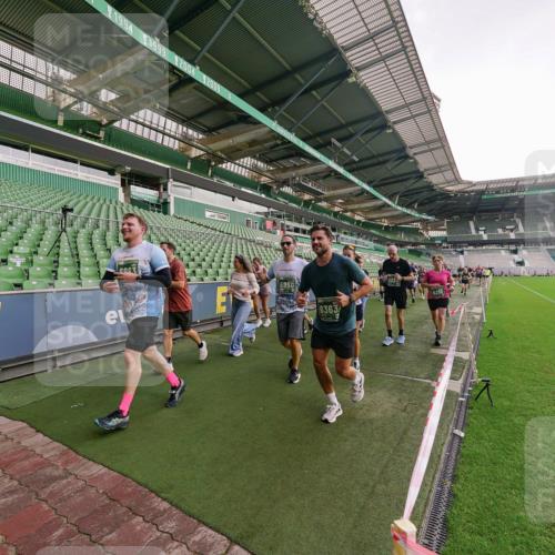13.09.2026 - 21. swb-Marathon Bremen Michael Burmester http://msf.ph/oto/10327879 13.09.2026 13:33:18 Laufen im Stadion 155, 344, 350, 386, 428, 490, 594, 617, 690, 765, 786, 787, 1001, 1048, 1051, 1098, 1133, 1292, 1377, 1427, 1444, 1557, 1591, 1592, 1661, 1760, 1801, 1827, 1897, 1923, 1996, 2077, 2132, 2226, 2230, 2231, 2253, 2270, 2274, 2320, 2374, 2399, 2400, 2456, 2479, 2511, 2514, 2515, 2523, 2539, 2543, 2556, 2616, 2630, 2641, 2649, 2718, 2735, 2757, 2769, 2787, 2848, 2982, 3014, 3345, 3350, 3443, 3503, 3572, 3577, 3601, 3614, 3746, 3797, 3875, 3901, 3911, 3952, 4001 meine-sportfotos.de