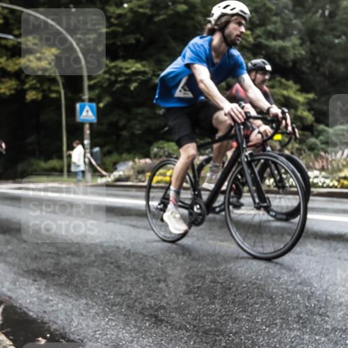 13.09.2026 - Stadtparktriathlon H.Heesch http://msf.ph/oto/10327887 13.09.2026 13:07:11 Radfahren 1146, 1263, 1300, 1317, 1381, 1414 meine-sportfotos.de