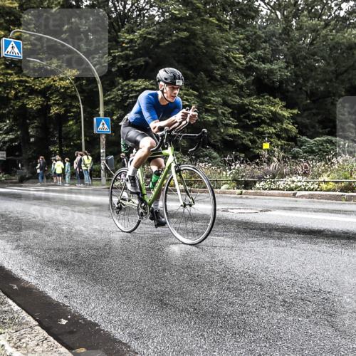 13.09.2026 - Stadtparktriathlon H.Heesch http://msf.ph/oto/10327900 13.09.2026 11:56:07 Radfahren 745, 857, 927, 965 meine-sportfotos.de