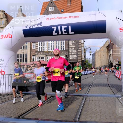 13.09.2026 - 21. swb-Marathon Bremen Tim E. http://msf.ph/oto/10327908 13.09.2026 11:02:18 Ziel 10257, 10409, 10444, 10473, 10500, 10617, 10803, 10817, 10924, 11115, 11268, 11369, 11436, 11811, 11859, 12016, 12095, 12145, 12360, 12412, 12437, 12466, 12506 meine-sportfotos.de