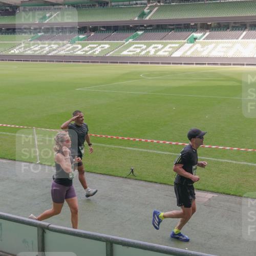 13.09.2026 - 21. swb-Marathon Bremen Michael Burmester http://msf.ph/oto/10327913 13.09.2026 12:57:56 Laufen im Stadion 141, 148, 334, 431, 511, 672, 769, 776, 789, 790, 857, 909, 1010, 1119, 1130, 1191, 1199, 1254, 1281, 1535, 1601, 1642, 1647, 1752, 1809, 1881, 1900, 1931, 1933, 2046, 2051, 2075, 2324, 2343, 2371, 2397, 2402, 2423, 2425, 2473, 2493, 2634, 2640, 2671, 2761, 2771, 2807, 2903, 2904, 3051, 3078, 3120, 3138, 3148, 3182, 3186, 3319, 3338, 3450, 3458, 3514, 3534, 3560, 3634, 3655, 3685, 3690, 3695, 3760, 3813, 3866, 3933, 3939, 4101, 4120, 4174, 4316, 205 meine-sportfotos.de