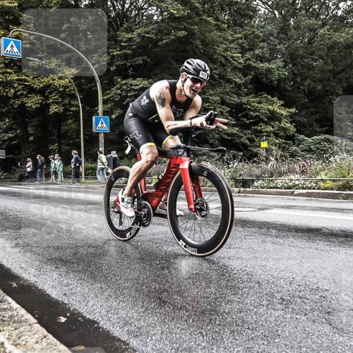 13.09.2026 - Stadtparktriathlon H.Heesch http://msf.ph/oto/10327916 13.09.2026 11:56:25 Radfahren 842, 858, 919, 990 meine-sportfotos.de