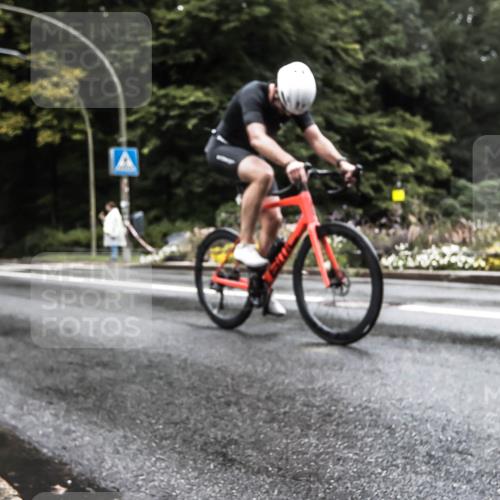 13.09.2026 - Stadtparktriathlon H.Heesch http://msf.ph/oto/10327936 13.09.2026 13:07:40 Radfahren 1264, 1341, 1379 meine-sportfotos.de