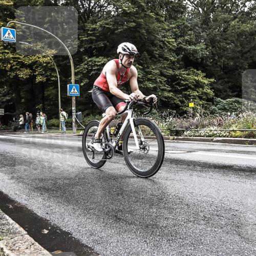 13.09.2026 - Stadtparktriathlon H.Heesch http://msf.ph/oto/10327966 13.09.2026 11:56:44 Radfahren 941, 972 meine-sportfotos.de