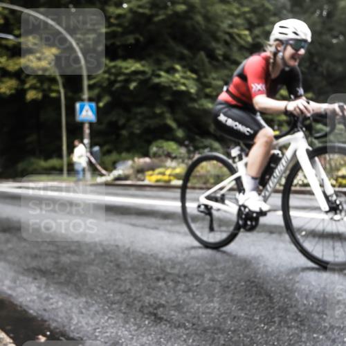 13.09.2026 - Stadtparktriathlon H.Heesch http://msf.ph/oto/10327971 13.09.2026 13:07:53 Radfahren 1221, 1400, 1428 meine-sportfotos.de