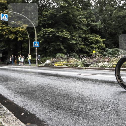 13.09.2026 - Stadtparktriathlon H.Heesch http://msf.ph/oto/10327974 13.09.2026 11:56:57 Radfahren 997, 1030 meine-sportfotos.de