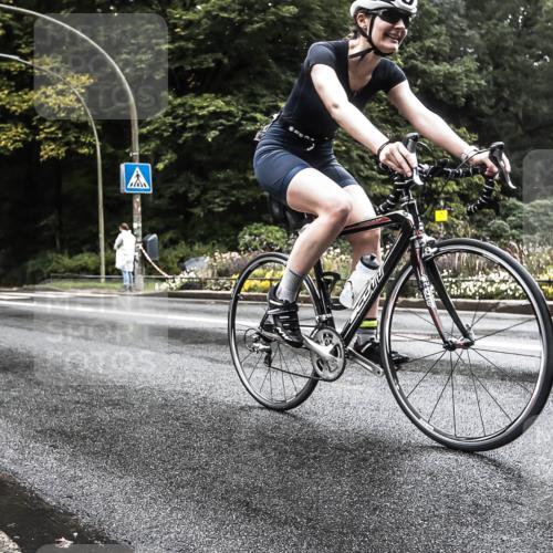 13.09.2026 - Stadtparktriathlon H.Heesch http://msf.ph/oto/10327977 13.09.2026 13:08:01 Radfahren 1303, 1418 meine-sportfotos.de