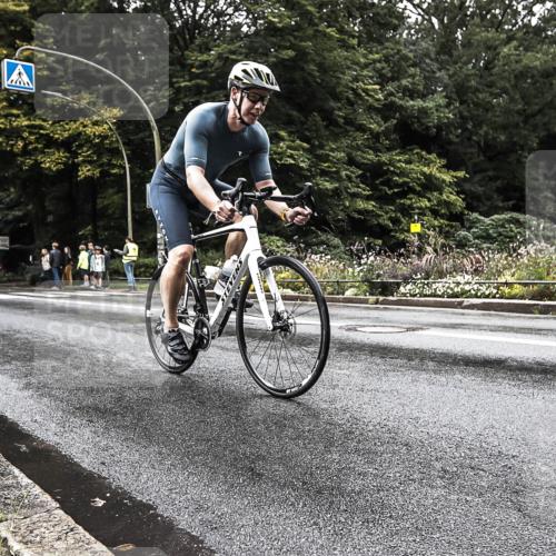 13.09.2026 - Stadtparktriathlon H.Heesch http://msf.ph/oto/10327981 13.09.2026 11:56:57 Radfahren 997, 1030 meine-sportfotos.de