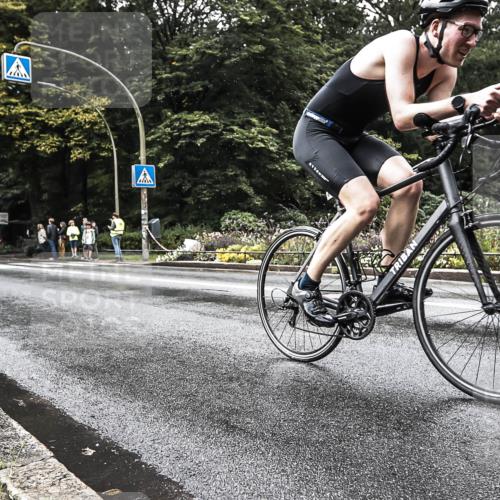 13.09.2026 - Stadtparktriathlon H.Heesch http://msf.ph/oto/10327986 13.09.2026 11:57:05 Radfahren 914 meine-sportfotos.de