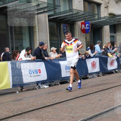 13.09.2026 - 21. swb-Marathon Bremen Strokosch-Dieckow http://msf.ph/oto/10328003 13.09.2026 11:01:44 Ziel 10257, 10409, 10439, 10444, 10473, 10500, 10617, 10636, 10803, 10817, 10924, 11115, 11249, 11268, 11369, 11412, 11413, 11436, 11576, 11811, 11859, 12016, 12042, 12094, 12095, 12134, 12135, 12145, 12360, 12379, 12412, 12437, 12466, 12506, 10181, 10251, 10332, 10497, 10560, 10647, 10648, 11075, 11150, 11305, 11324, 11412, 11413, 11459, 11467, 11479, 11486, 11550, 11551, 11666, 11668, 11747, 11788, 11798, 11969, 11970, 11985, 11986, 12047, 12062, 12379 meine-sportfotos.de