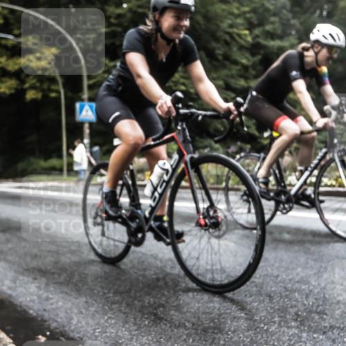 13.09.2026 - Stadtparktriathlon H.Heesch http://msf.ph/oto/10328021 13.09.2026 13:08:32 Radfahren 1274, 1351, 1358 meine-sportfotos.de