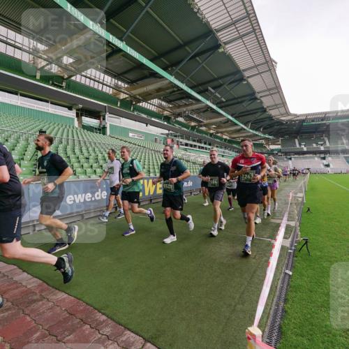13.09.2026 - 21. swb-Marathon Bremen Michael Burmester http://msf.ph/oto/10328023 13.09.2026 13:33:31 Laufen im Stadion 155, 344, 350, 428, 490, 594, 679, 690, 709, 765, 786, 787, 916, 1001, 1048, 1051, 1098, 1133, 1292, 1377, 1427, 1444, 1557, 1591, 1592, 1661, 1703, 1760, 1827, 1923, 1996, 2077, 2132, 2226, 2230, 2231, 2270, 2274, 2320, 2374, 2399, 2400, 2451, 2456, 2479, 2511, 2514, 2515, 2523, 2539, 2543, 2556, 2616, 2630, 2641, 2649, 2718, 2735, 2757, 2769, 2787, 2848, 2982, 3014, 3345, 3350, 3443, 3503, 3577, 3601, 3614, 3746, 3797, 3875, 3901, 3911, 3952, 4001 meine-sportfotos.de