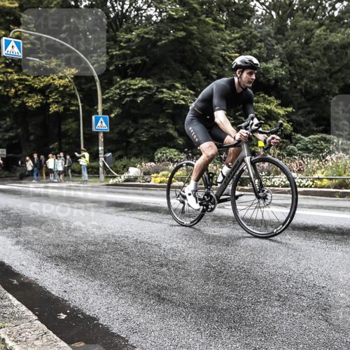 13.09.2026 - Stadtparktriathlon H.Heesch http://msf.ph/oto/10328046 13.09.2026 11:57:30 Radfahren 787, 833, 836, 884, 924, 1036 meine-sportfotos.de