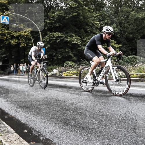 13.09.2026 - Stadtparktriathlon H.Heesch http://msf.ph/oto/10328053 13.09.2026 11:57:31 Radfahren 743, 748, 787, 833, 836, 884, 924, 1036 meine-sportfotos.de
