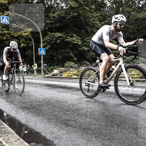 13.09.2026 - Stadtparktriathlon H.Heesch http://msf.ph/oto/10328060 13.09.2026 11:57:31 Radfahren 743, 748, 787, 833, 836, 884, 924, 1036 meine-sportfotos.de