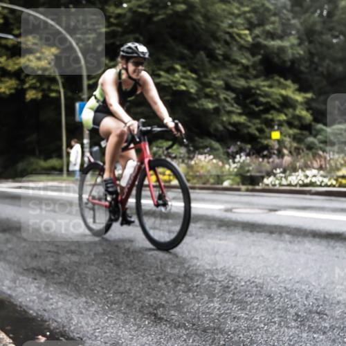 13.09.2026 - Stadtparktriathlon H.Heesch http://msf.ph/oto/10328062 13.09.2026 13:08:51 Radfahren 1162, 1298, 1370 meine-sportfotos.de