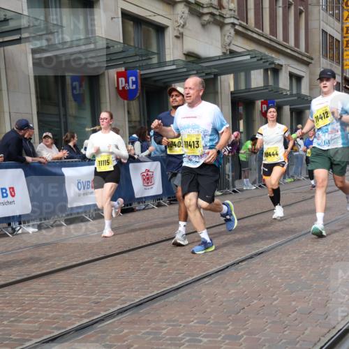 13.09.2026 - 21. swb-Marathon Bremen Strokosch-Dieckow http://msf.ph/oto/10328068 13.09.2026 11:01:46 Ziel 10173, 10257, 10409, 10439, 10444, 10473, 10500, 10617, 10636, 10803, 10817, 10924, 11115, 11249, 11268, 11369, 11436, 11576, 11811, 11859, 12016, 12042, 12094, 12095, 12134, 12135, 12145, 12360, 12412, 12437, 12466, 12506, 10181, 10251, 10332, 10497, 10560, 11075, 11150, 11305, 11324, 11369, 11412, 11413, 11459, 11467, 11479, 11486, 11550, 11551, 11666, 11668, 11747, 11788, 11798, 11985, 11986, 12047, 12379 meine-sportfotos.de