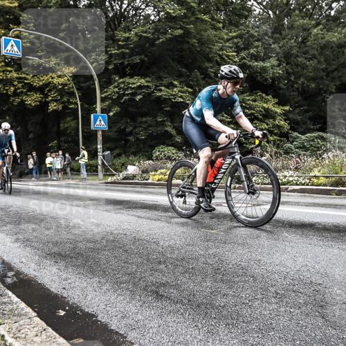13.09.2026 - Stadtparktriathlon H.Heesch http://msf.ph/oto/10328078 13.09.2026 11:57:35 Radfahren 743, 748, 787, 825, 923, 937, 962, 1060 meine-sportfotos.de