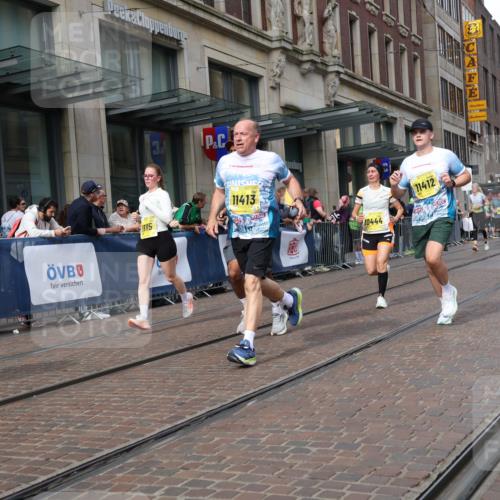 13.09.2026 - 21. swb-Marathon Bremen Strokosch-Dieckow http://msf.ph/oto/10328089 13.09.2026 11:01:46 Ziel 10173, 10257, 10409, 10439, 10444, 10473, 10500, 10617, 10636, 10803, 10817, 10924, 11115, 11249, 11268, 11369, 11436, 11576, 11811, 11859, 12016, 12042, 12094, 12095, 12134, 12135, 12145, 12360, 12412, 12437, 12466, 12506, 10181, 10251, 10332, 10497, 10560, 11075, 11150, 11305, 11324, 11369, 11412, 11413, 11459, 11467, 11479, 11486, 11550, 11551, 11666, 11668, 11747, 11788, 11798, 11985, 11986, 12047, 12379 meine-sportfotos.de