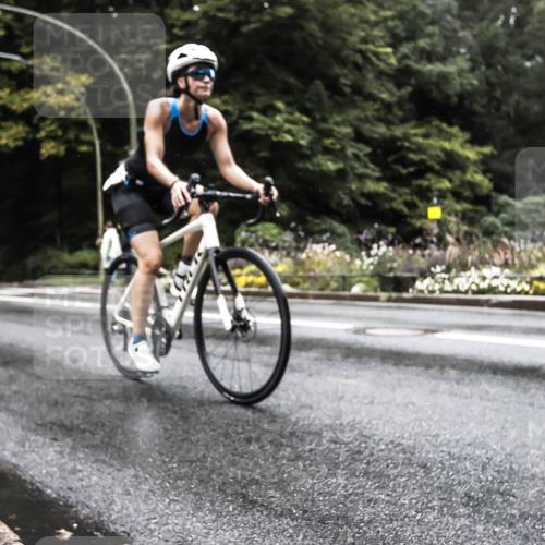 13.09.2026 - Stadtparktriathlon H.Heesch http://msf.ph/oto/10328129 13.09.2026 13:09:45 Radfahren 1209, 1387 meine-sportfotos.de