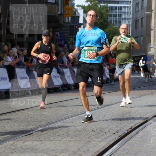 13.09.2026 - 21. swb-Marathon Bremen Strokosch-Dieckow http://msf.ph/oto/10328139 13.09.2026 13:13:16 Ziel 313, 868, 1513, 2350, 2442, 2559, 2801, 2858, 4605, 5379, 5965, 6349, 8029, 8291, 8419, 8798, 9217, 13140, 779, 2130, 2360, 2882, 6038, 6394, 6407, 8477, 8568, 8963 meine-sportfotos.de