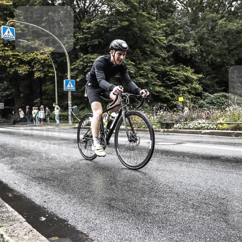 13.09.2026 - Stadtparktriathlon H.Heesch http://msf.ph/oto/10328141 13.09.2026 11:57:47 Radfahren 741, 908 meine-sportfotos.de