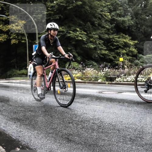 13.09.2026 - Stadtparktriathlon H.Heesch http://msf.ph/oto/10328147 13.09.2026 13:09:55 Radfahren 1232, 1248, 1314, 1325, 1367, 1382 meine-sportfotos.de