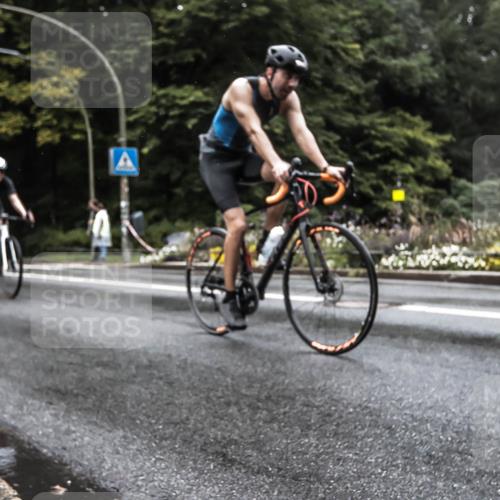 13.09.2026 - Stadtparktriathlon H.Heesch http://msf.ph/oto/10328150 13.09.2026 13:09:56 Radfahren 1232, 1314, 1325, 1382 meine-sportfotos.de