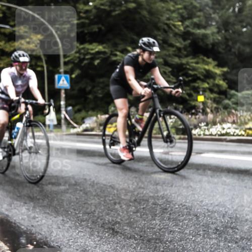 13.09.2026 - Stadtparktriathlon H.Heesch http://msf.ph/oto/10328163 13.09.2026 13:10:21 Radfahren 1229, 1255, 1262, 1375, 1405 meine-sportfotos.de