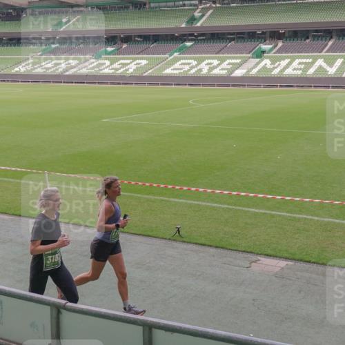 13.09.2026 - 21. swb-Marathon Bremen Michael Burmester http://msf.ph/oto/10328183 13.09.2026 12:58:18 Laufen im Stadion 141, 148, 191, 226, 334, 511, 672, 776, 789, 790, 857, 909, 972, 1010, 1119, 1191, 1199, 1254, 1281, 1535, 1642, 1647, 1752, 1809, 1881, 1900, 1931, 1933, 2046, 2051, 2075, 2324, 2343, 2367, 2371, 2397, 2402, 2423, 2425, 2493, 2577, 2640, 2771, 2807, 2885, 2903, 2904, 2979, 3021, 3051, 3078, 3098, 3120, 3138, 3148, 3182, 3186, 3233, 3319, 3338, 3435, 3450, 3514, 3534, 3560, 3634, 3655, 3685, 3690, 3695, 3760, 3866, 3933, 3934, 3939, 4101, 4120, 4174, 4316, 205 meine-sportfotos.de