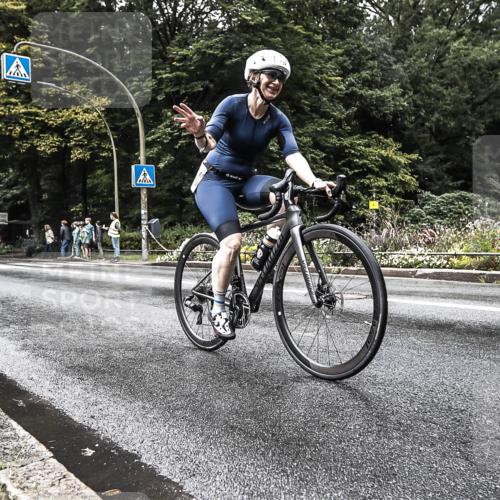 13.09.2026 - Stadtparktriathlon H.Heesch http://msf.ph/oto/10328185 13.09.2026 11:58:07 Radfahren 732, 794, 847, 1028 meine-sportfotos.de