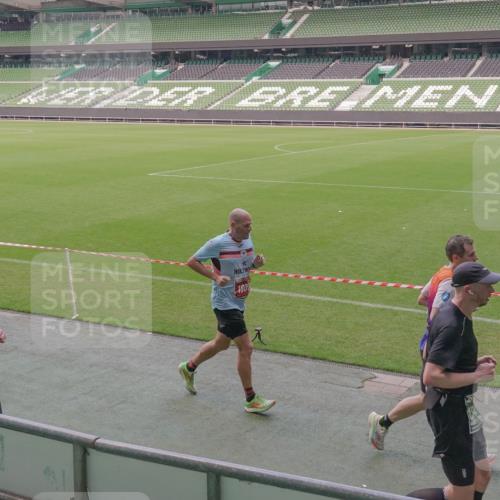 13.09.2026 - 21. swb-Marathon Bremen Michael Burmester http://msf.ph/oto/10328222 13.09.2026 12:58:21 Laufen im Stadion 141, 148, 191, 226, 334, 511, 672, 776, 789, 790, 909, 972, 1010, 1119, 1191, 1199, 1254, 1281, 1535, 1642, 1647, 1752, 1809, 1881, 1900, 1931, 1933, 2046, 2051, 2075, 2210, 2324, 2343, 2367, 2371, 2397, 2402, 2423, 2425, 2493, 2577, 2640, 2771, 2807, 2827, 2885, 2903, 2904, 2979, 3021, 3051, 3078, 3098, 3120, 3138, 3148, 3182, 3186, 3233, 3319, 3338, 3435, 3450, 3514, 3534, 3560, 3634, 3655, 3685, 3690, 3695, 3760, 3866, 3933, 3934, 3939, 4101, 4120, 4174, 4316, 205 meine-sportfotos.de